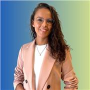 Experta en idiomas, centrada en la pedagogía. Ofrezco clases para escolares, adolescentes y adultos